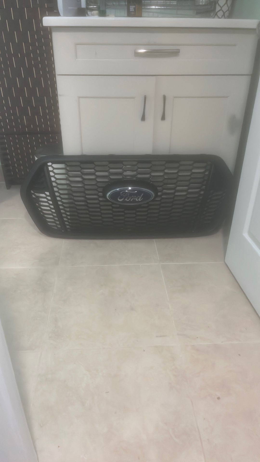 Ford Transit grill