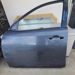 2015 - 2020 NISSAN PATHFINDER LEFT FRONT DOOR DRIVER SIDE SHELL USED OEM . YD