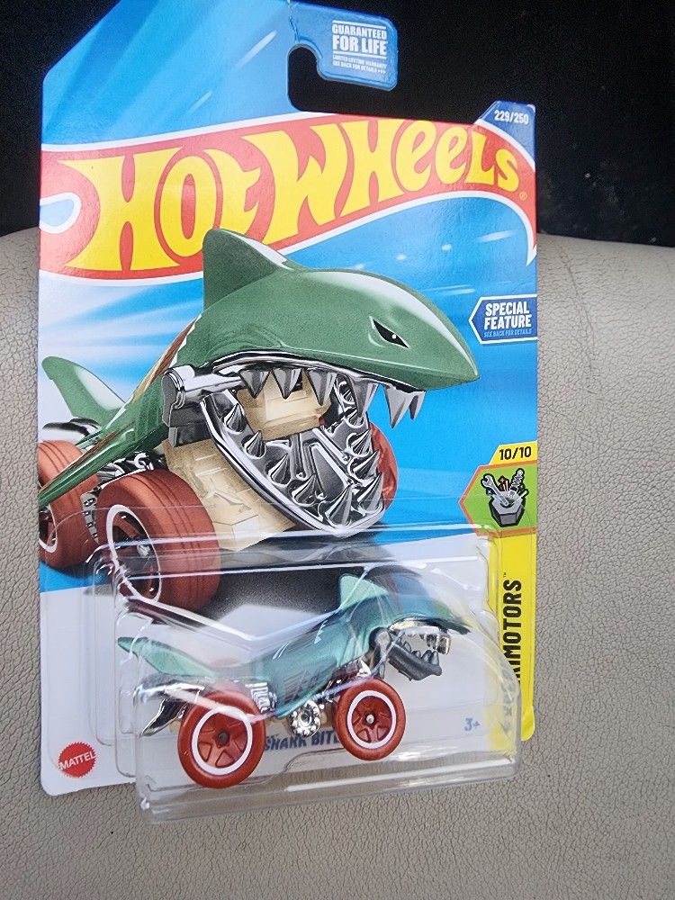 Hot Wheels Shark Bite TH