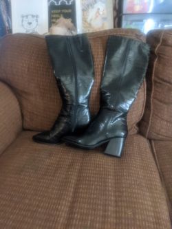 Bleeker & Bond Brand New Black Boots