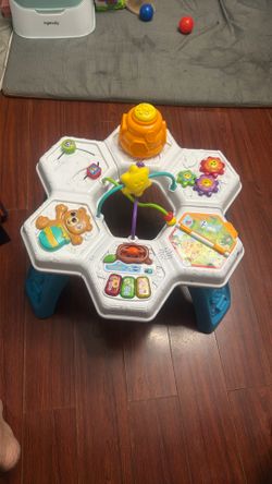VTech Buzz & Learn Activity Table