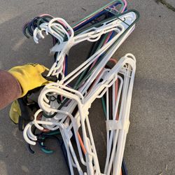 20 Plastic Hangers 
