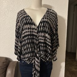Women’s Large Top 