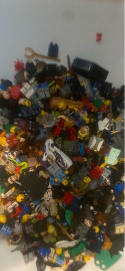 Lego minifigs