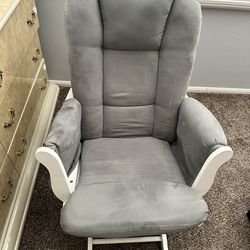 Nursing Chair 