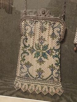Mandalian Purse
