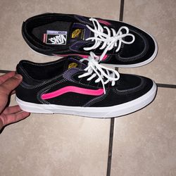 Shoes (Vans Rowley)