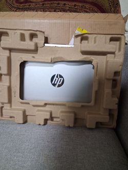 HP - 14" Laptop - Intel Celeron N4120 2019 - 4GB Memory - 64GB