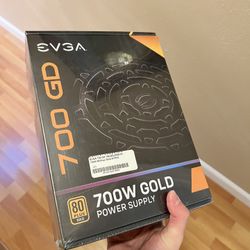 EVGA 700w 80+ gold power supply (NEW & SEALED)