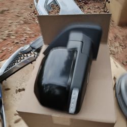 Brand New Passenger Side 2015 To 2020 Ford F150 Door Mirror With Signal