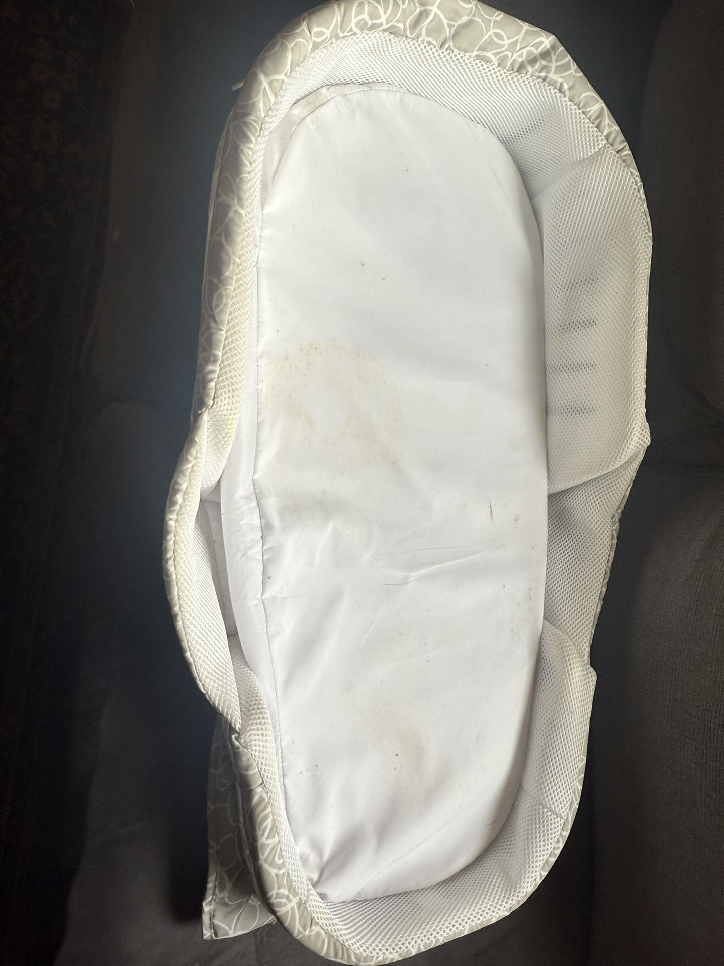 Baby Delight Snuggle Nest