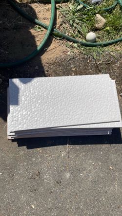 16 10”x20” Tiles for Free