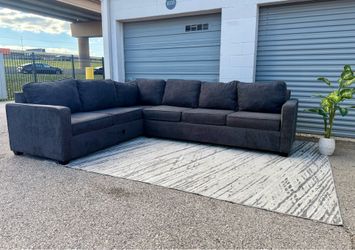 🔥 LIKE NEW DARK GRAY SECTIONAL SOFA – FREE DELIVERY TODAY! 🔥