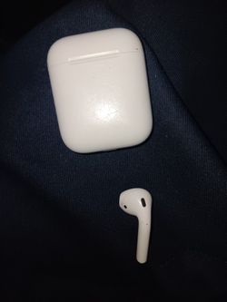 1st generation Airpods Charging Case