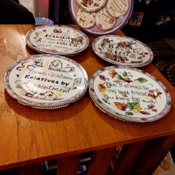 4 Plates That Can Be Hung  15.00