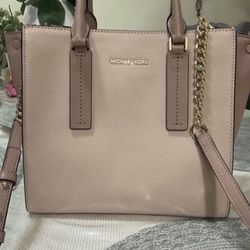 New Michael Kors Purse 