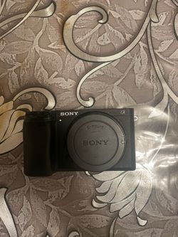 Sony a6400 mirrorless camera with lens + other gear