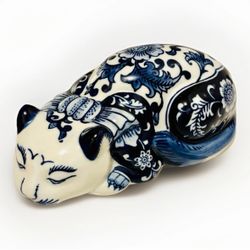 Chinese Porcelain Cat Blue White Painted Vintage Statue Decoration