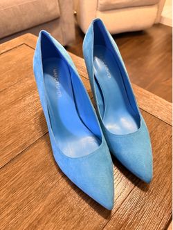 Blue heels women’s size 9.5