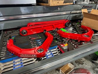 Custom Finishes Available 📣 UCA’s in Red !!