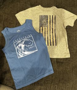 Boys xxs 4/5 tops