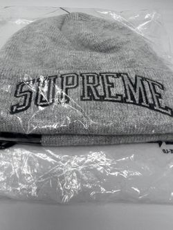 Supreme Grey New Era Metallic Arc Beanie (New) for Sale in Tujunga, CA -  OfferUp