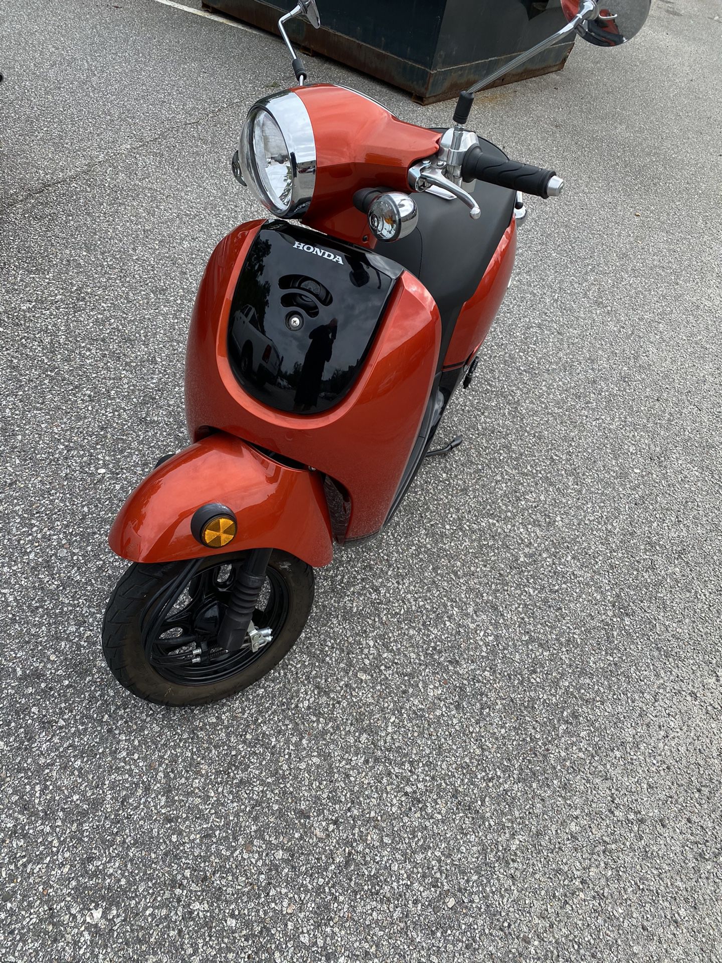 Photo Honda 49cc Moped 2014