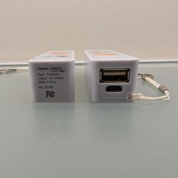 (2) 2000mAh USB Battery Power Banks
Never used
🔋 Capacity: 2000mAh (3.7V/7.4Wh)
🔌 Input: 5V/500mA
⚡ Output: 5V/1000mAKeep your devices charged anyti
