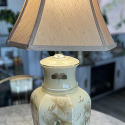 Vintage Hand-painted Glass Asian Ginger Jar Lamp