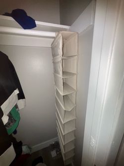 Hanging shoe rack