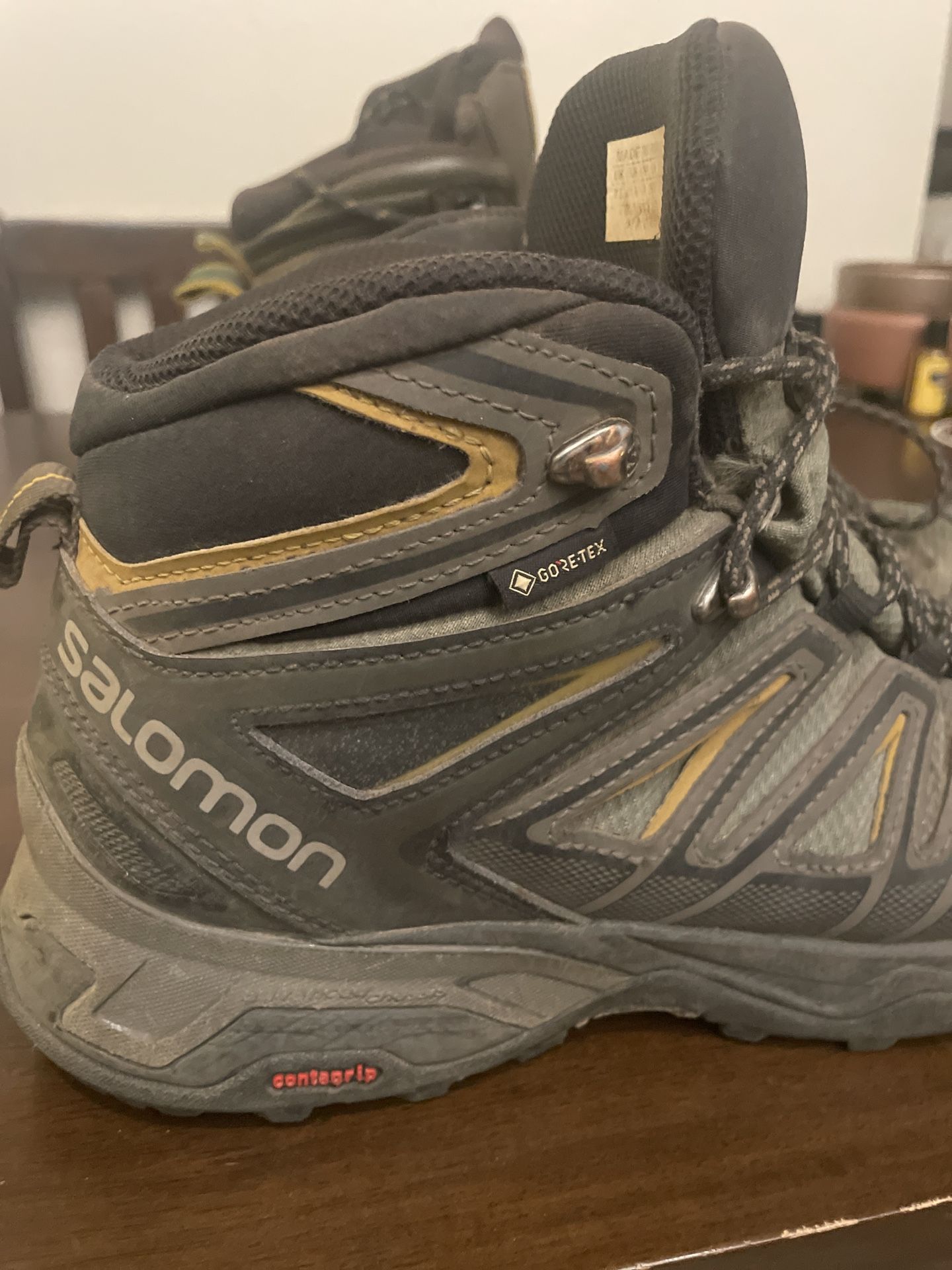 Salomon X Ultra 3 Mid GTX Hiking Boots - Men’s 8