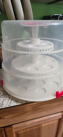 3 tear cupcake holder