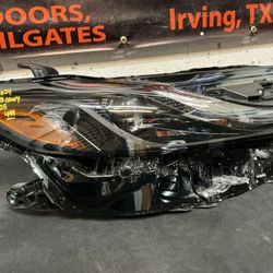 TOYOTA CAMRY 2025-2026 RH HEADLIGHT ONE PROJECTOR OEM