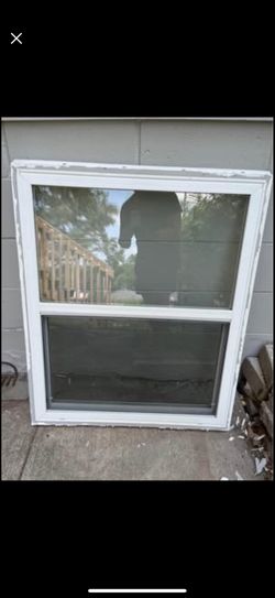 Vinyl Window 31 x 37 