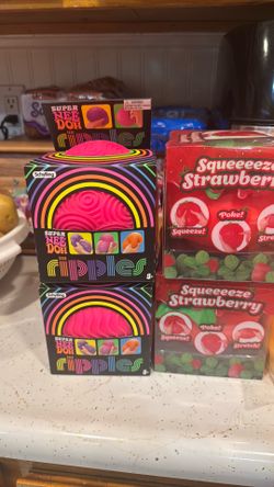 ***NEEDOH & SQUEEEEZE TOYS***