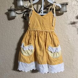 Girls  Size 2  T  $ 10 