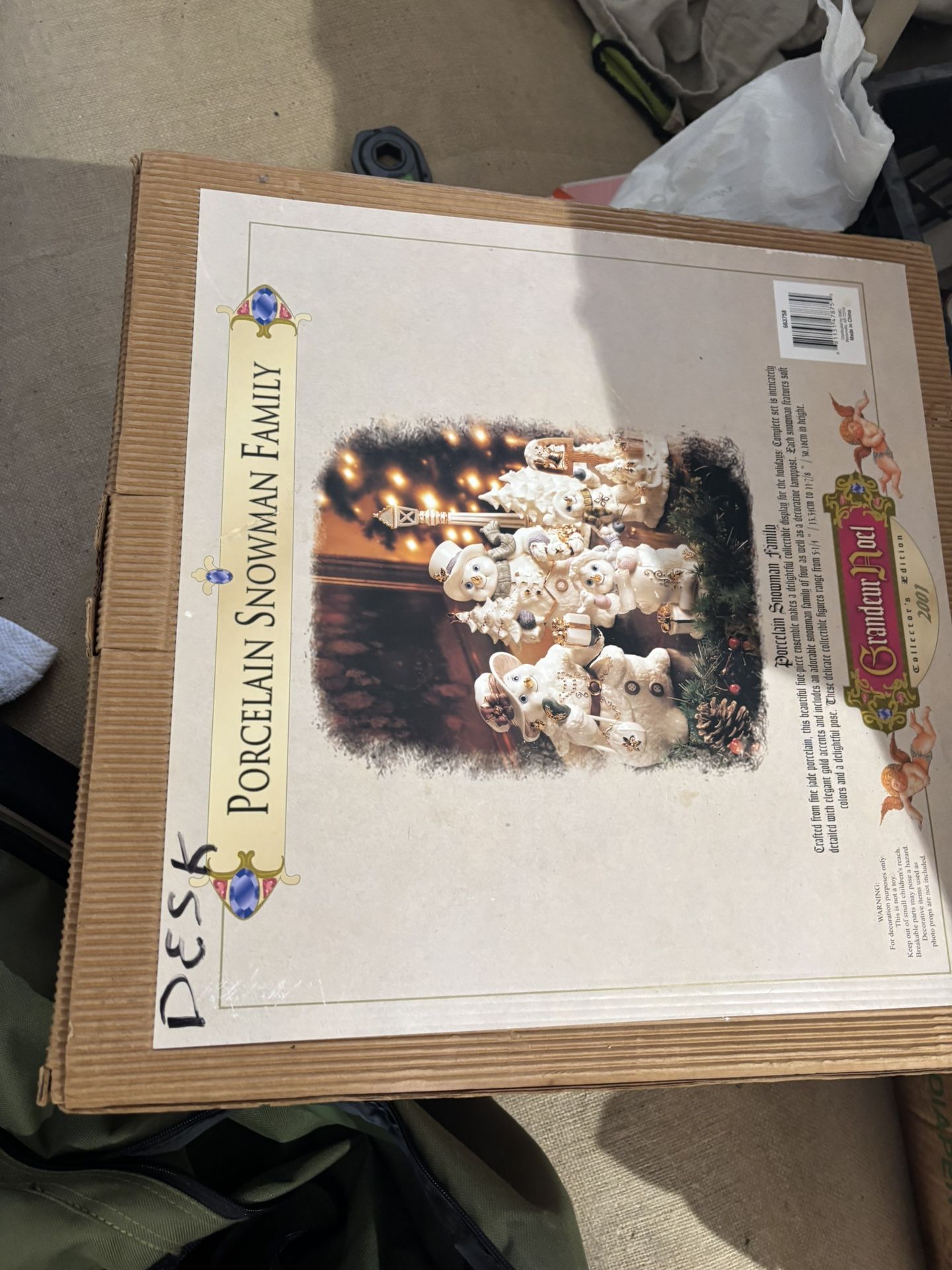 Porcelain snowman family