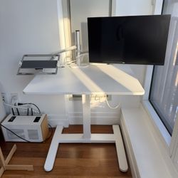 Home Office Setup – Standing Desk + LG 27” 4K Monitor + Monitor Arm 