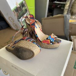 BCBGeneration Wedges Multi Color Size 6