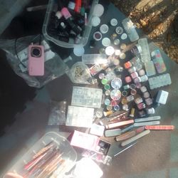 Huge nail kit