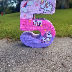 Piñatas $35