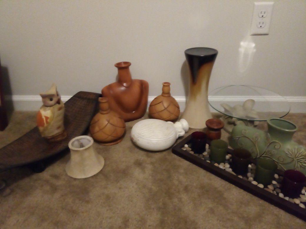 Lot of 13 Home Decor items