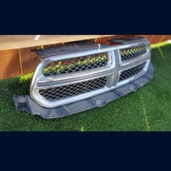 2011-2013 DODGE DURANGO GRILLE GRILL
CHROME ASSEMBLY GENUINE USED OEM. NC2