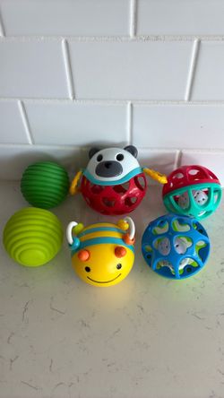 Bundle of six baby balls