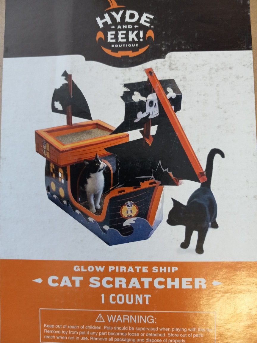 Bew Cat Scratcher Models ,pirates,Christmas...and Bed Dog