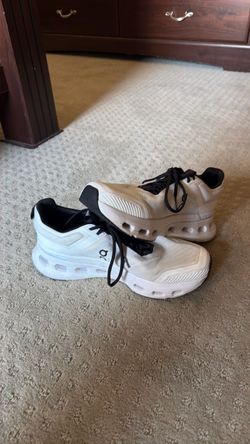 On Cloudrunner(first gen, white/black colorway) Size 10