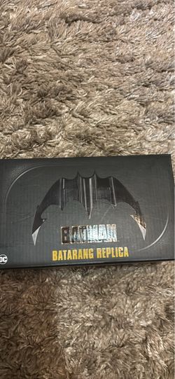 BATMAN batarang
