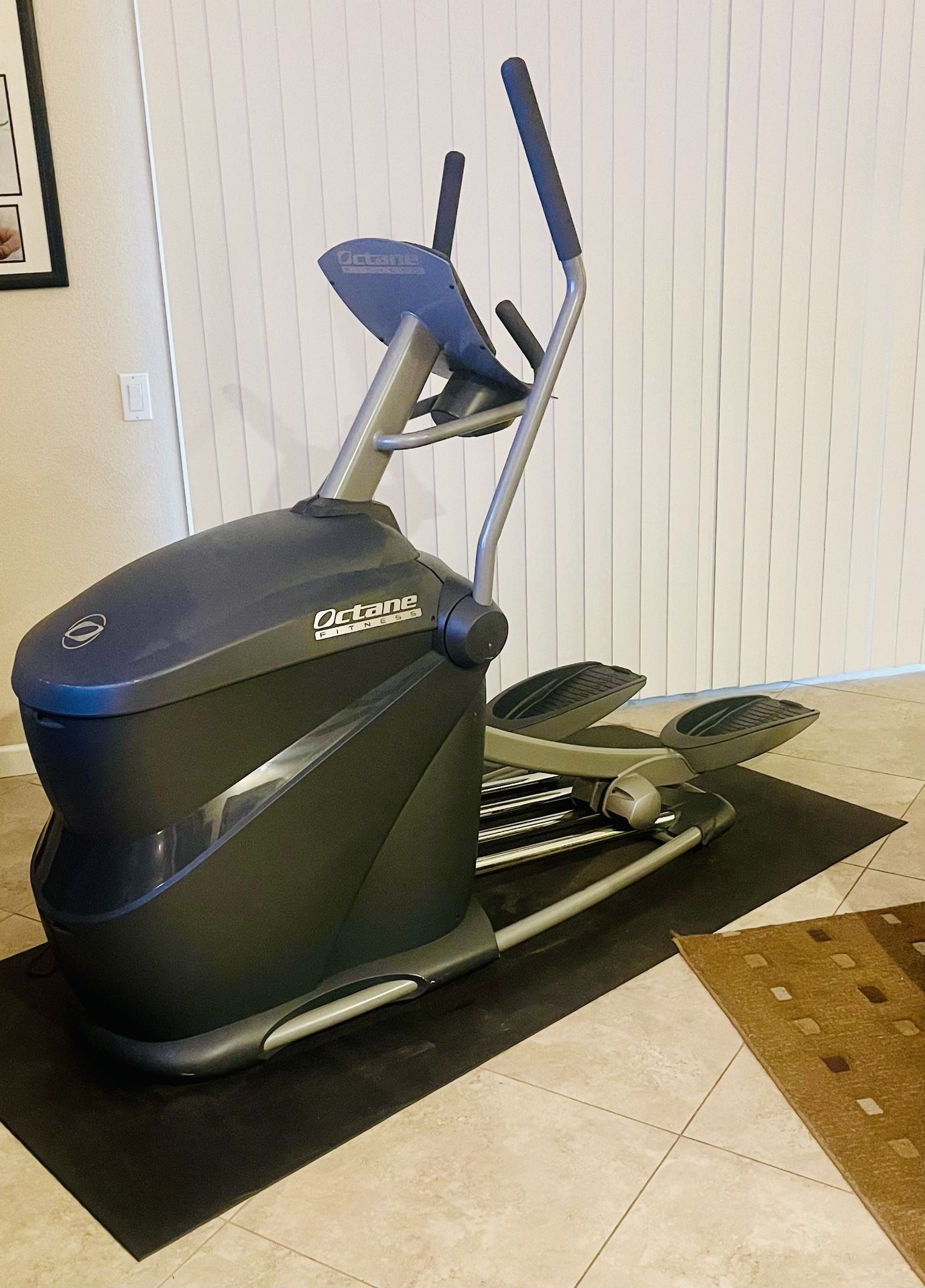 Octane Q35 Elliptical