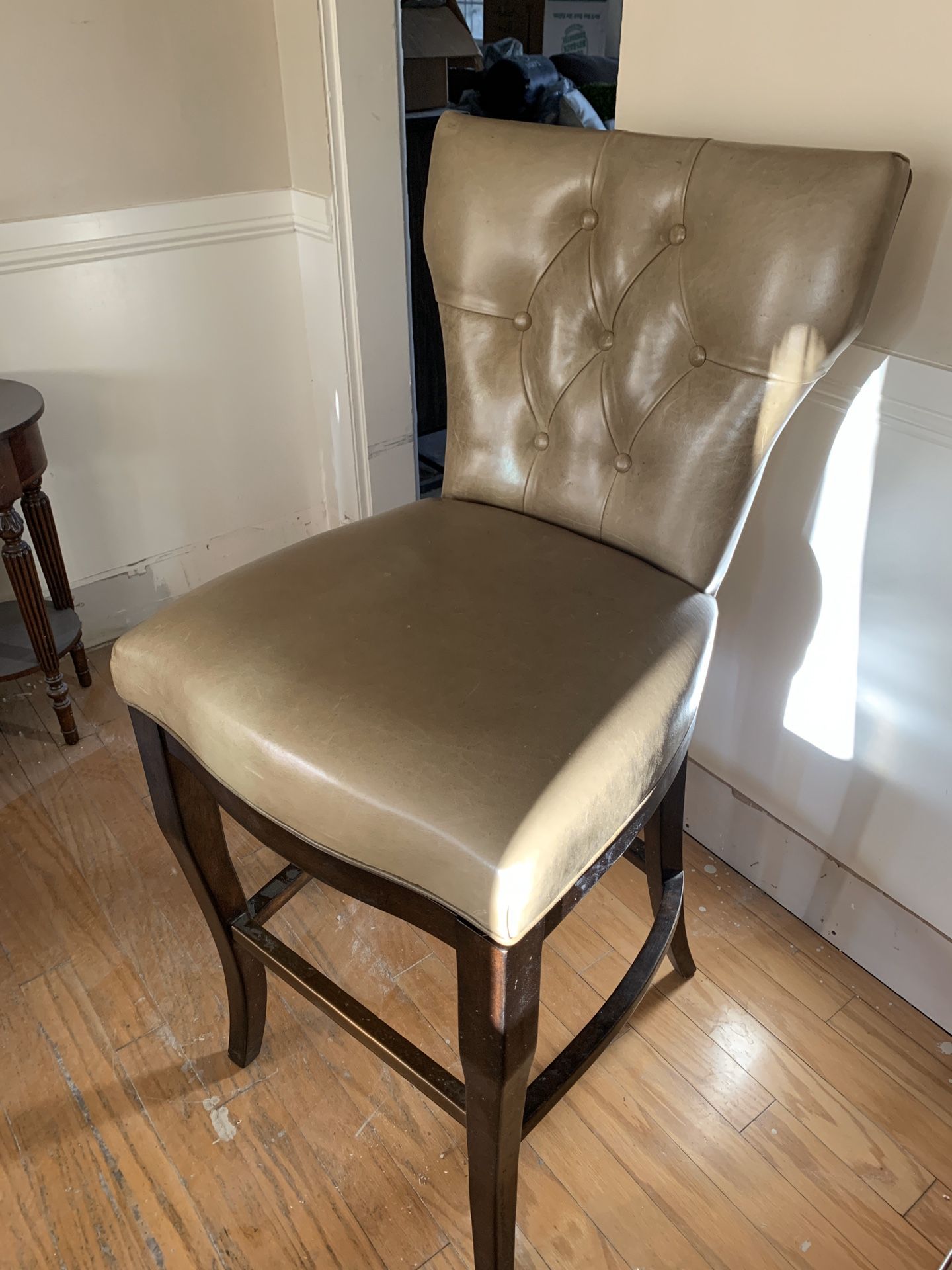 Frontgate Counter Height Luxury Swivel Leather Stools (set of 4) for