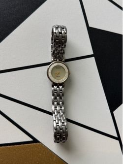 UNTESTED Ladies SEIKO WATCH 28-30mm